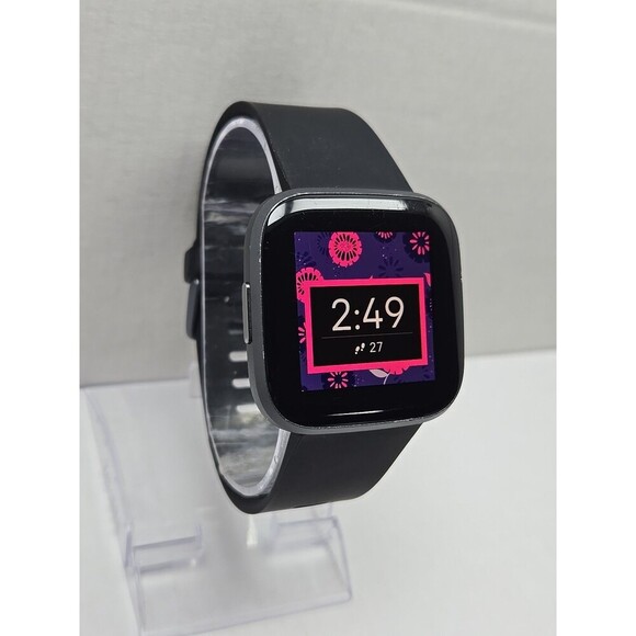 Fitbit Versa 2 Smartwatch Rose Gold 40mm Alexa WR50 Always On Display W/Charger - Picture 3 of 10